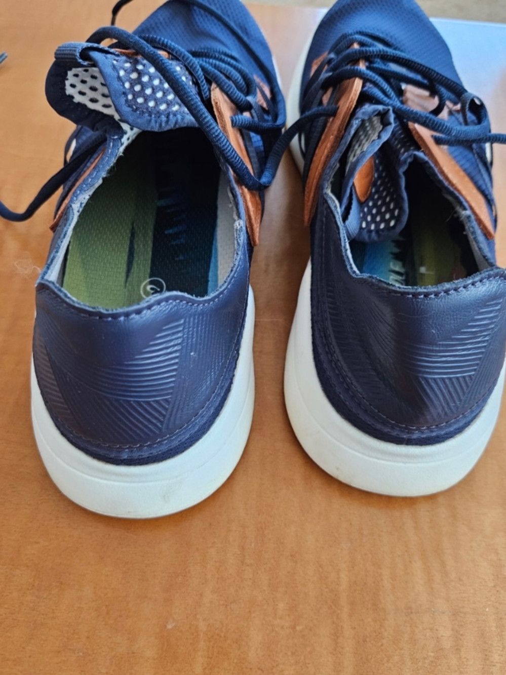 OluKai Manele Men's Breathable Golf Shoes - Picture 5 of 7